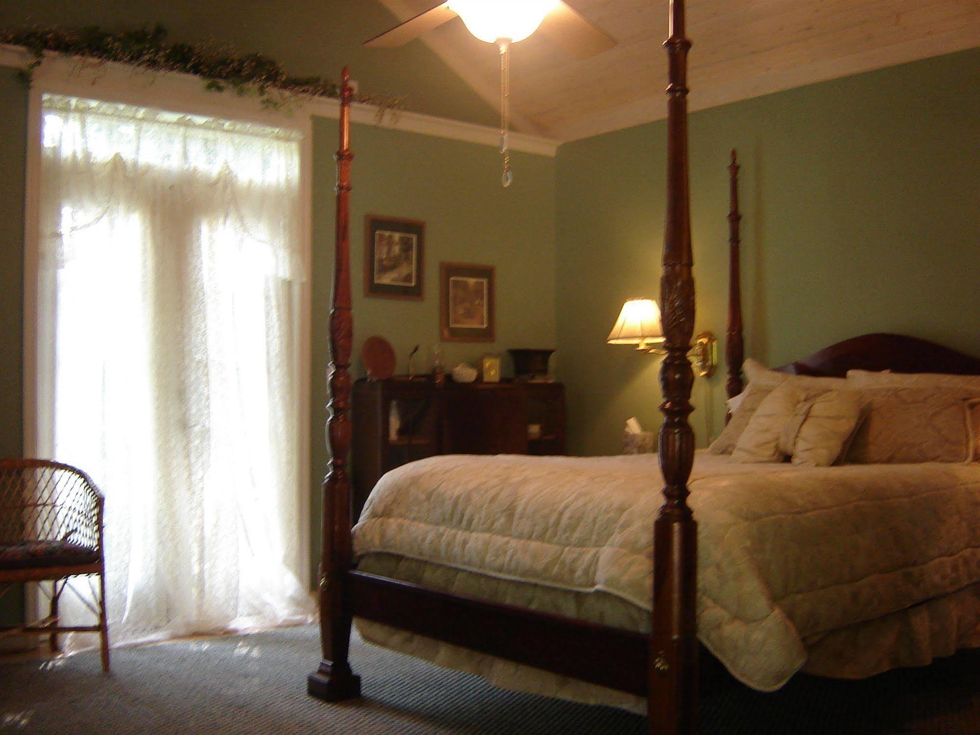 Garden Walk Inn Lookout Mountain エクステリア 写真